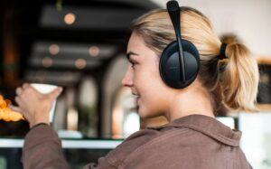 On-Ear-Headphones-How-to-take-care-of-Headphones