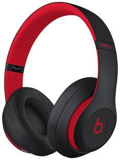 Beats-Studio3-Wireless-Best over-ear headphones for working out. 